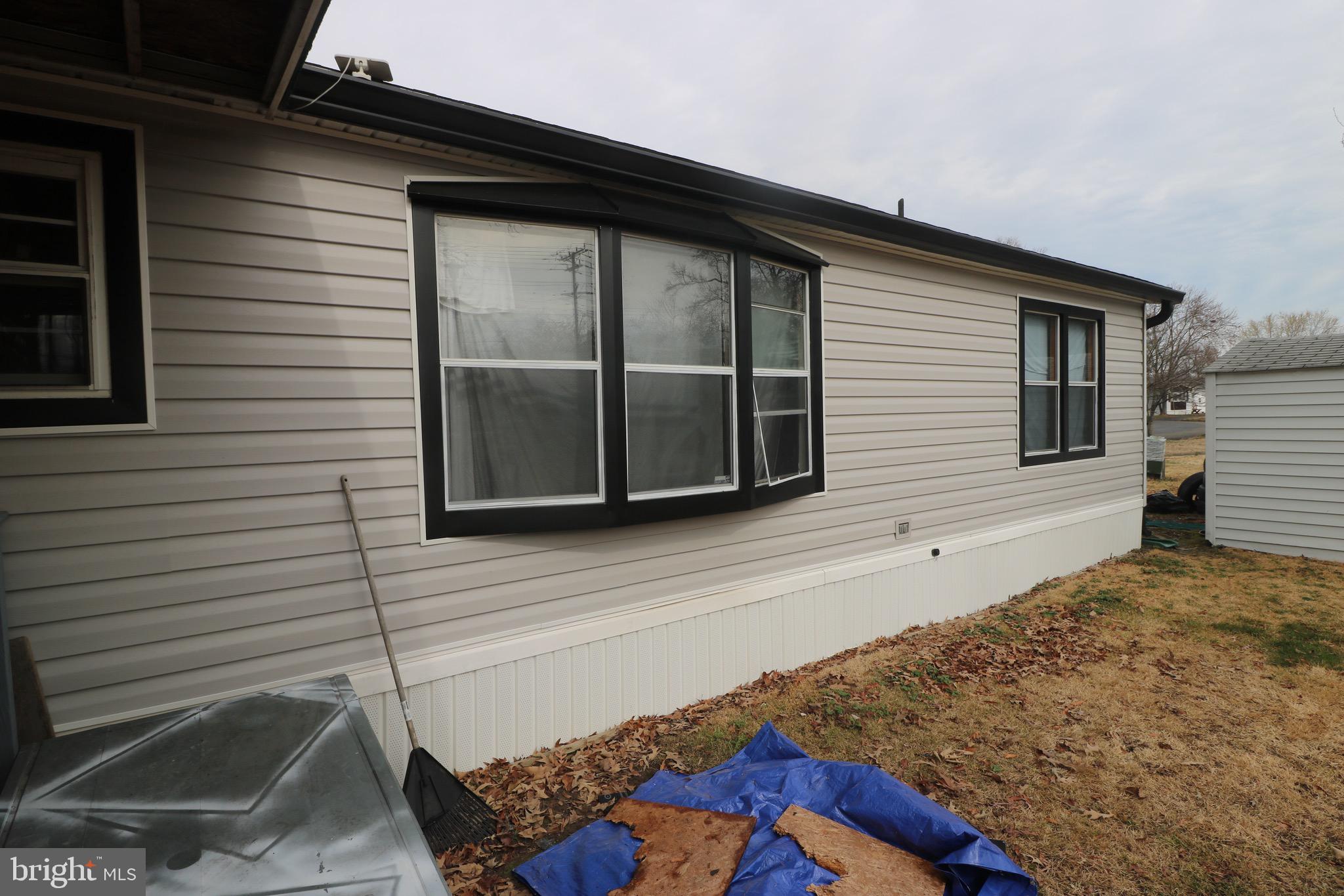 MIDDLE RIVER - Residential