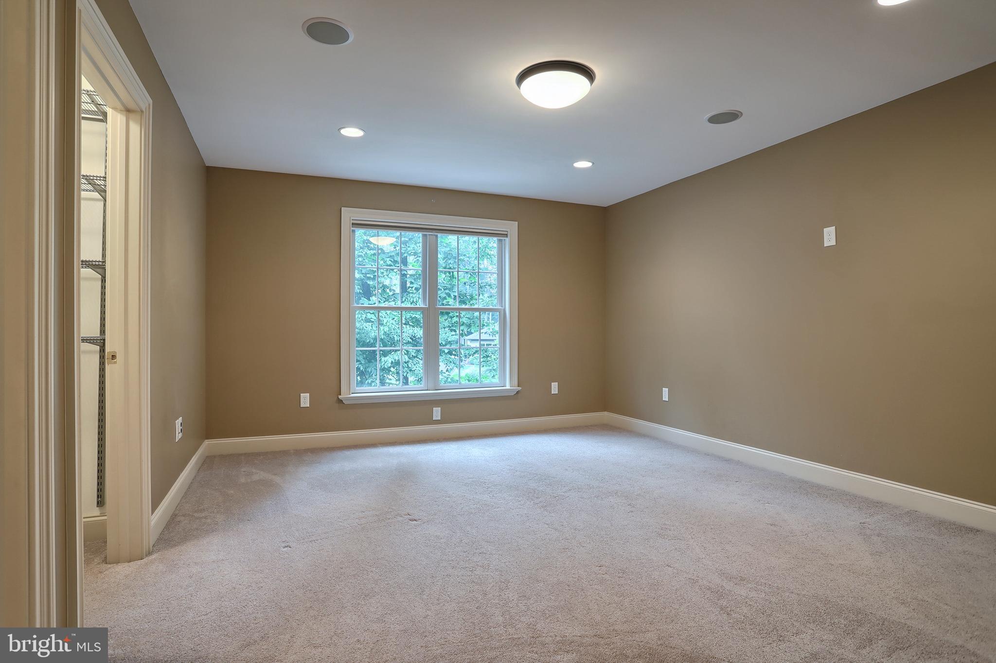 THE ESTATES OF FOREST RIDGE - Residential