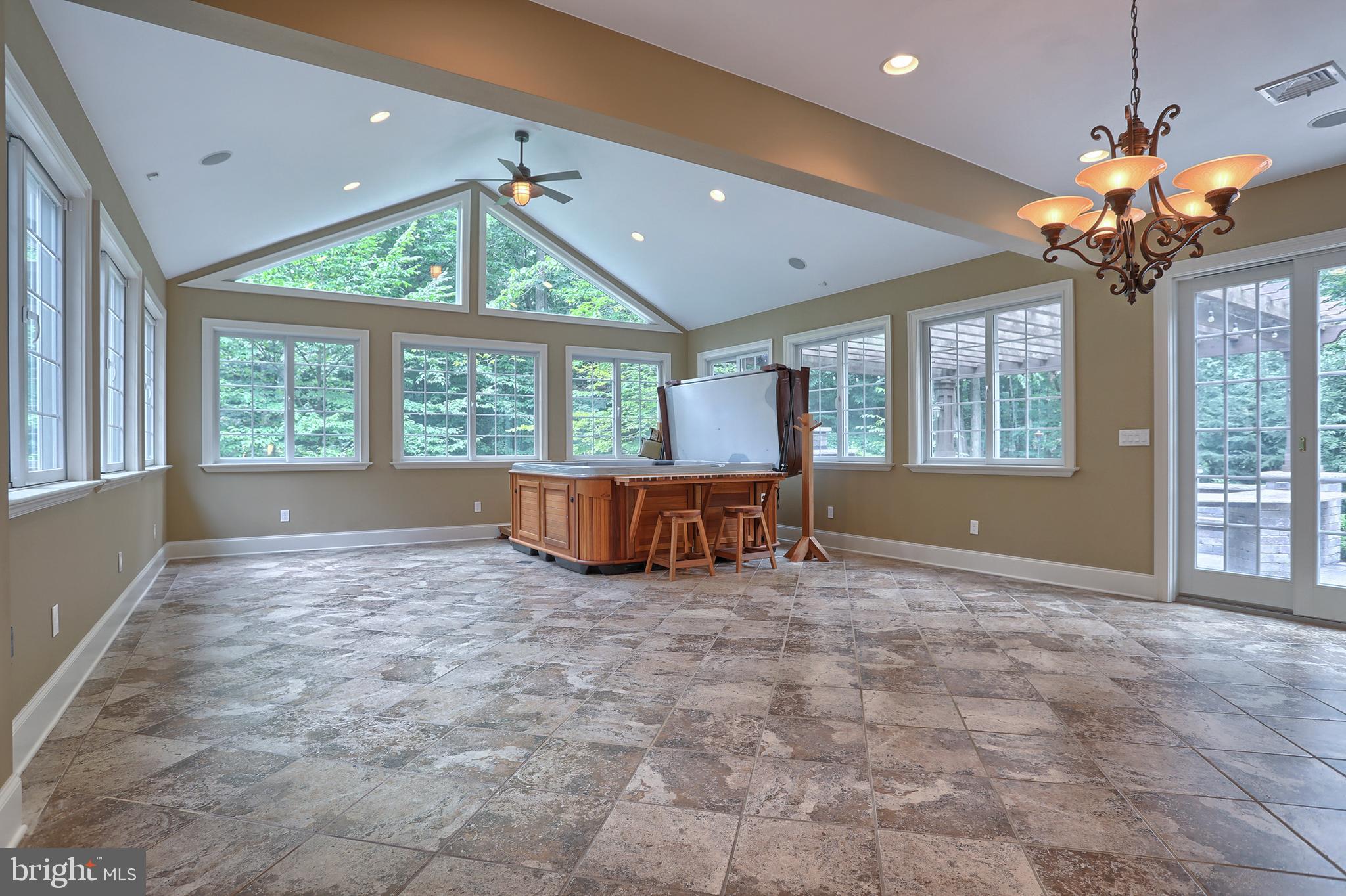 THE ESTATES OF FOREST RIDGE - Residential