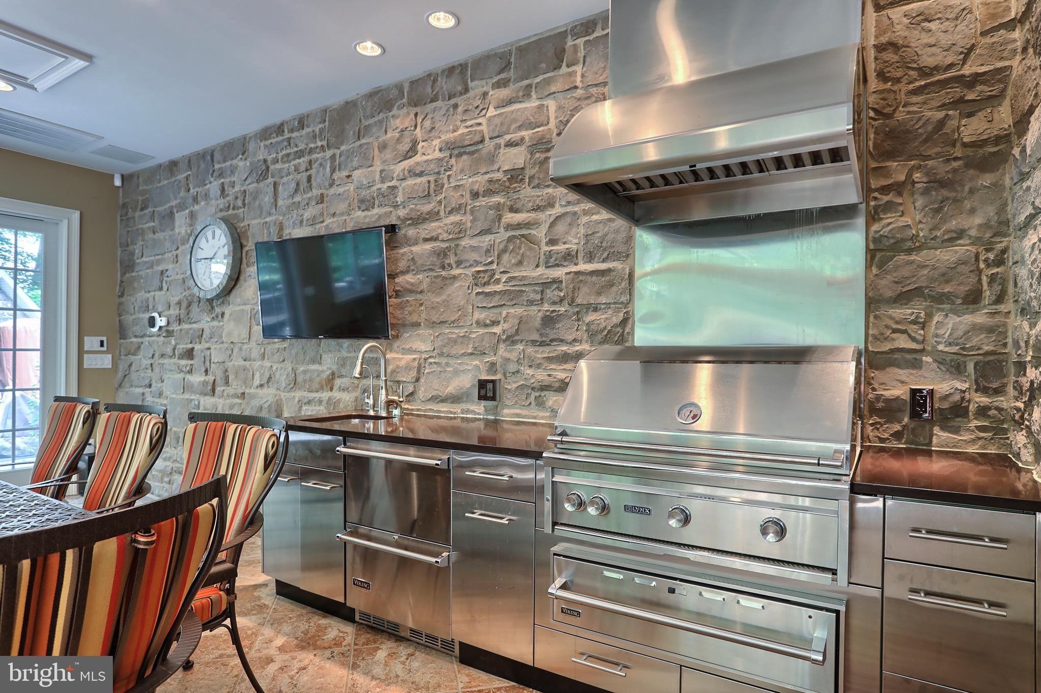 THE ESTATES OF FOREST RIDGE - Residential