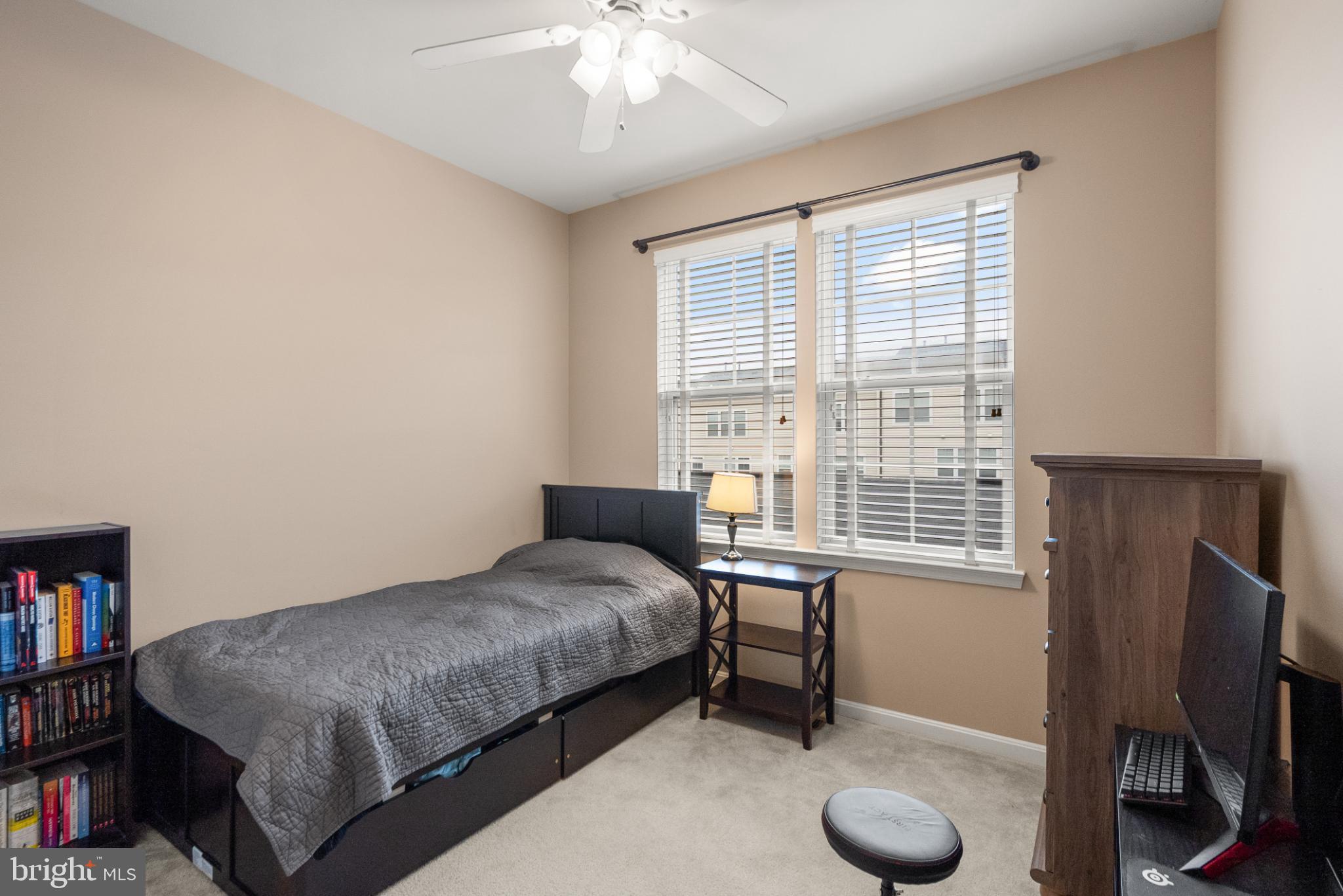 PEMBROOKE - Residential