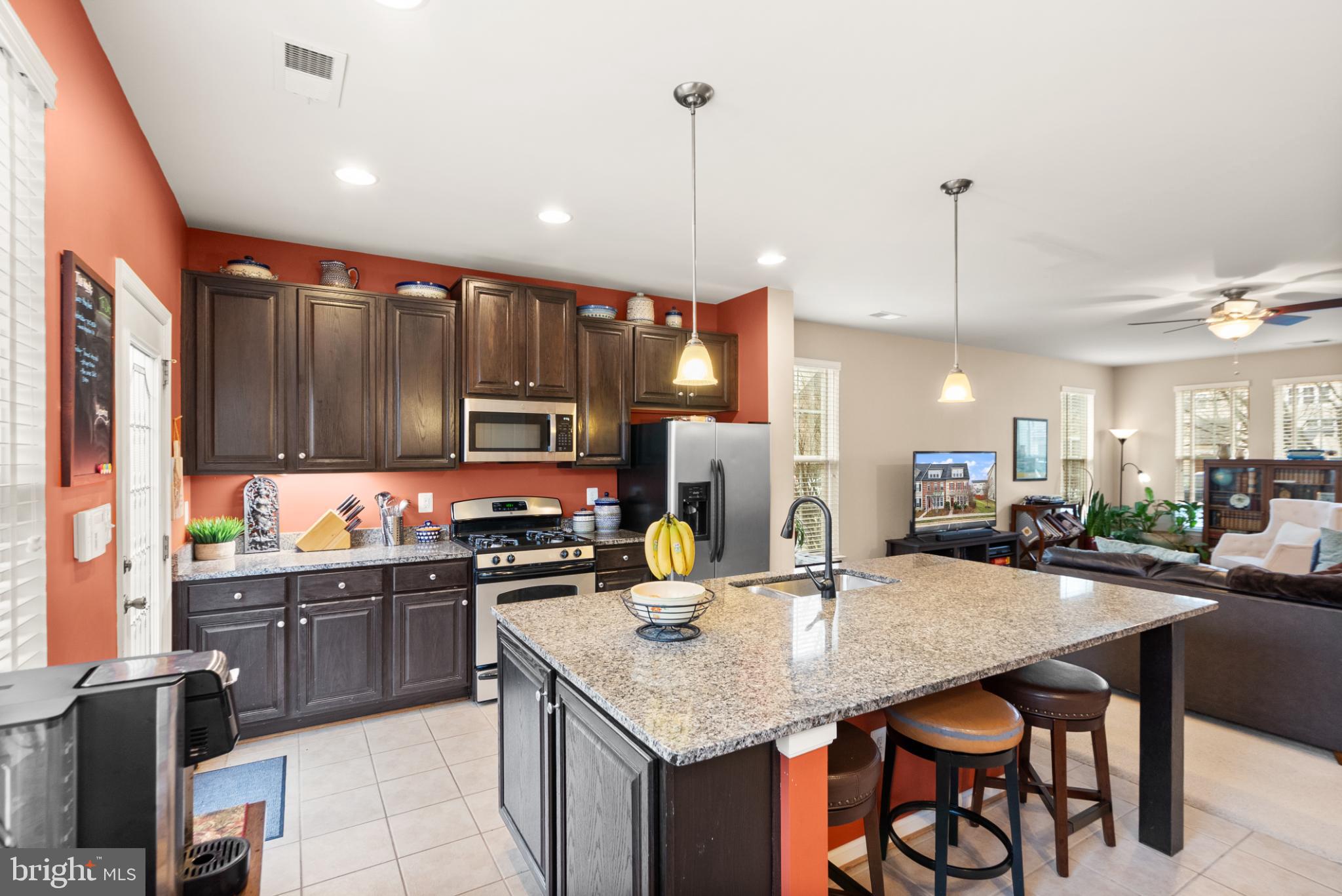 PEMBROOKE - Residential