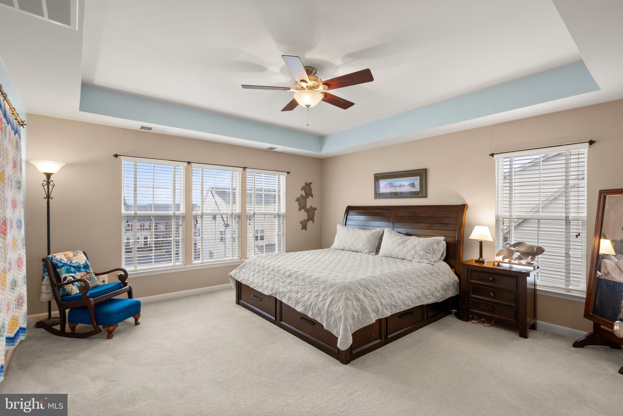 PEMBROOKE - Residential