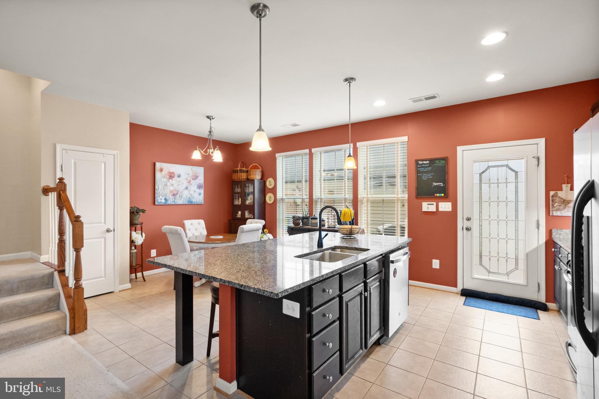 PEMBROOKE - Residential