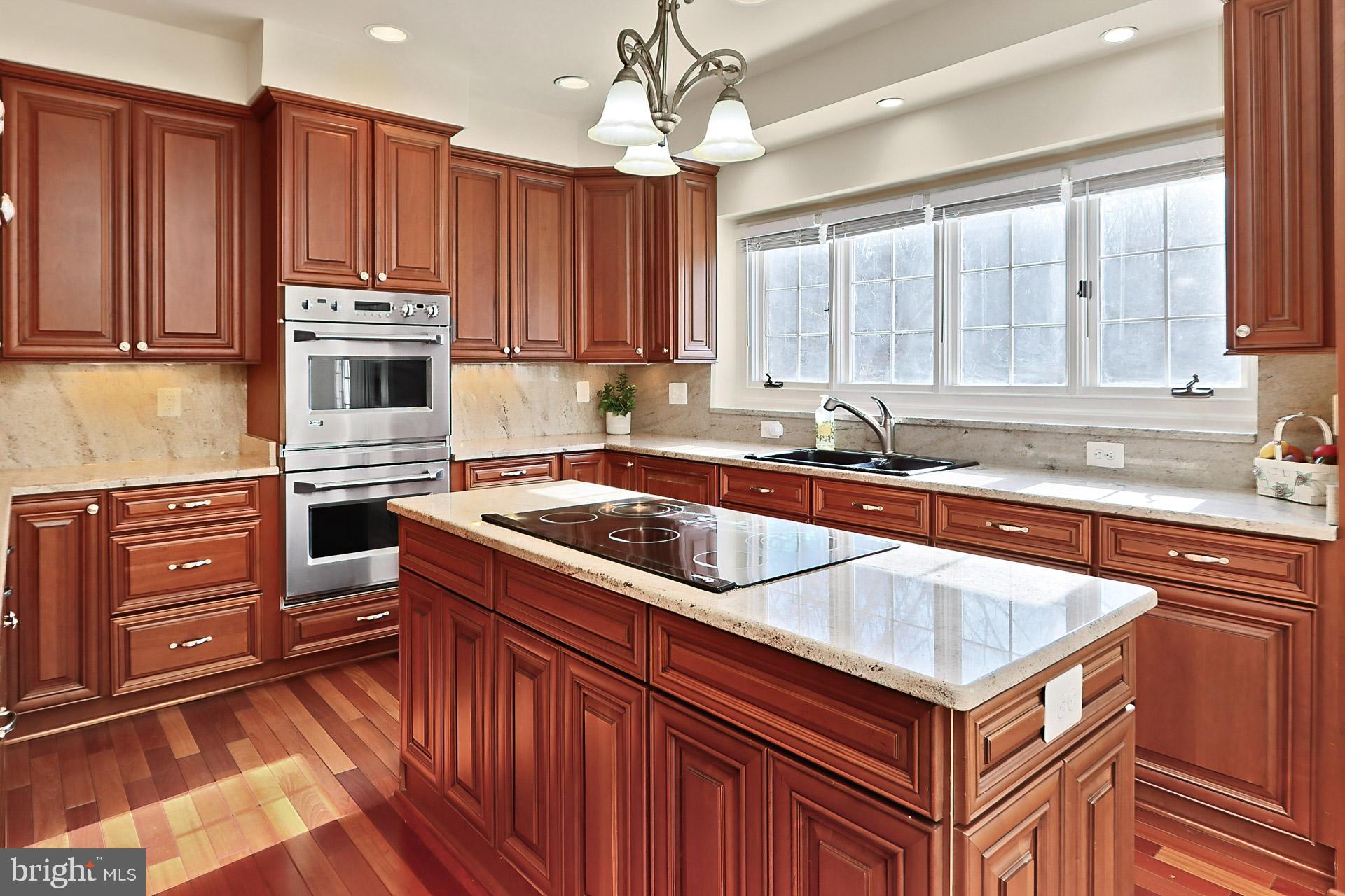 STONECREST - Residential