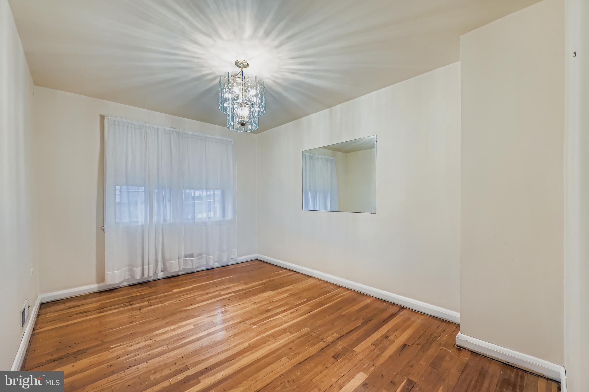 EASTWOOD - Residential