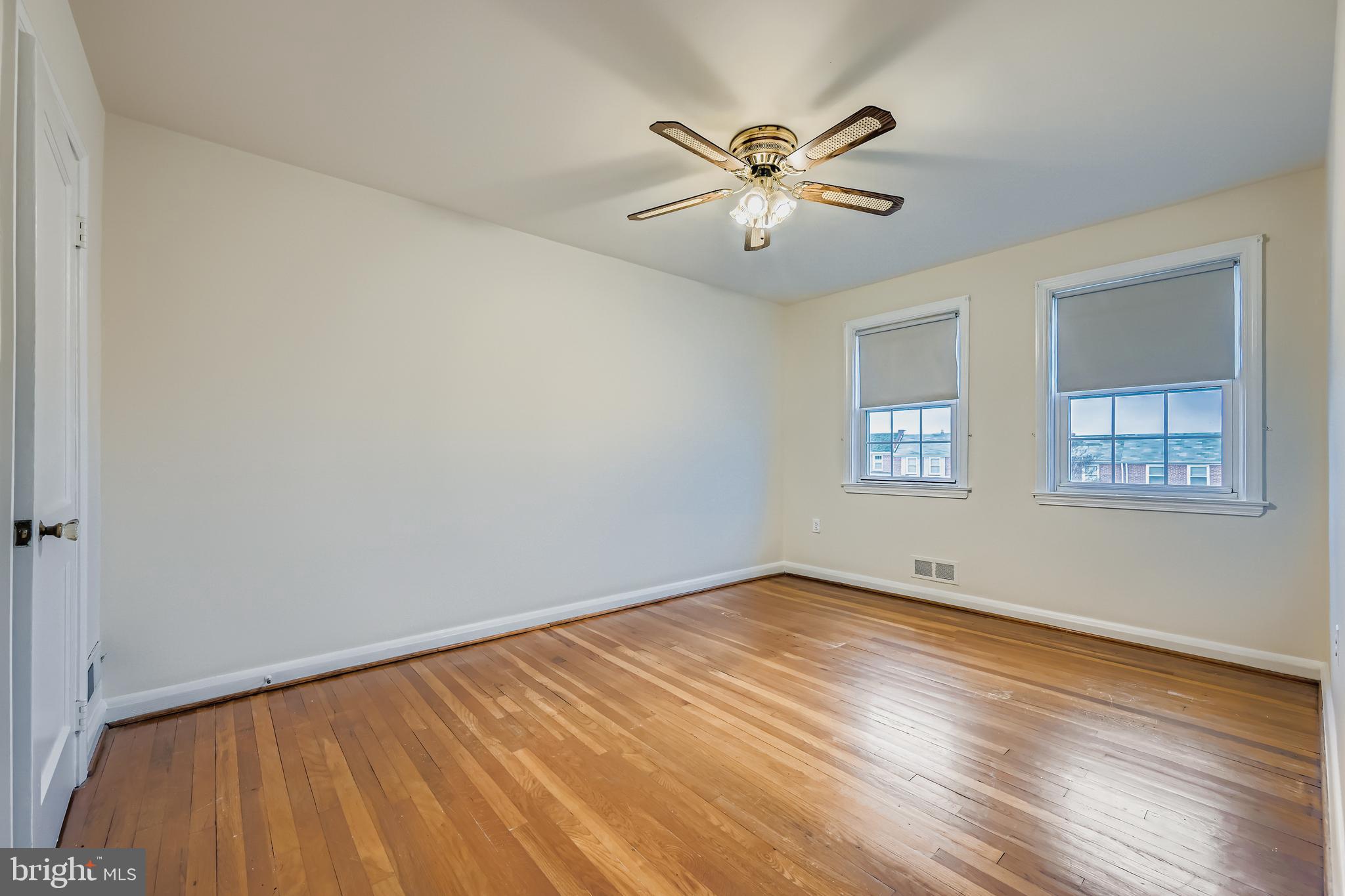 EASTWOOD - Residential