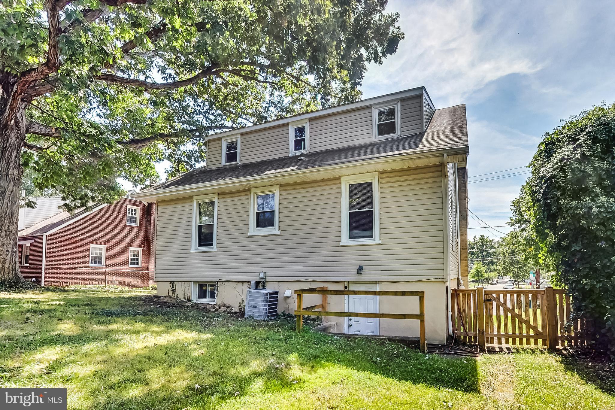 WEST RIVERDALE - Residential