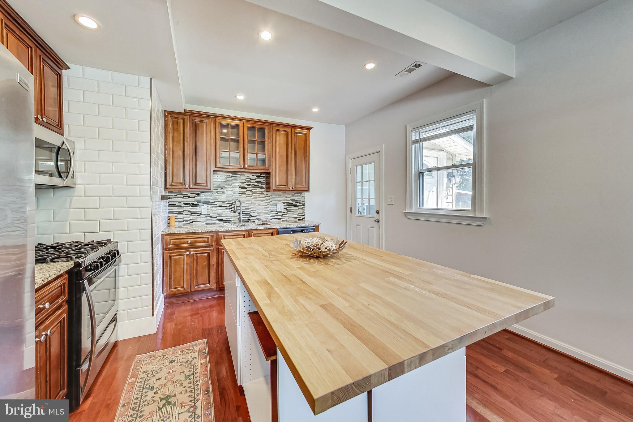 WEST RIVERDALE - Residential