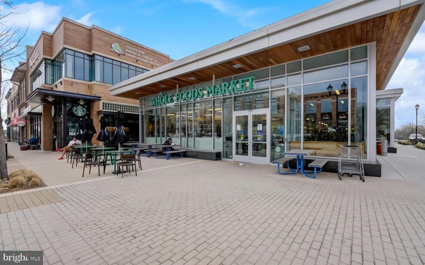 WEST RIVERDALE - Residential