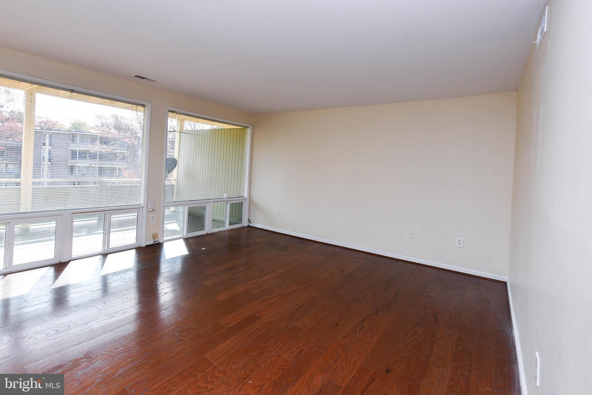 HOLLY HILL - Residential