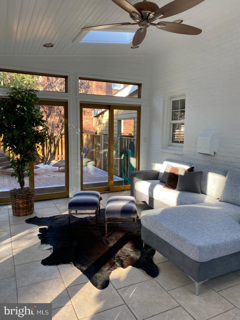 COLUMBIA FOREST - Residential