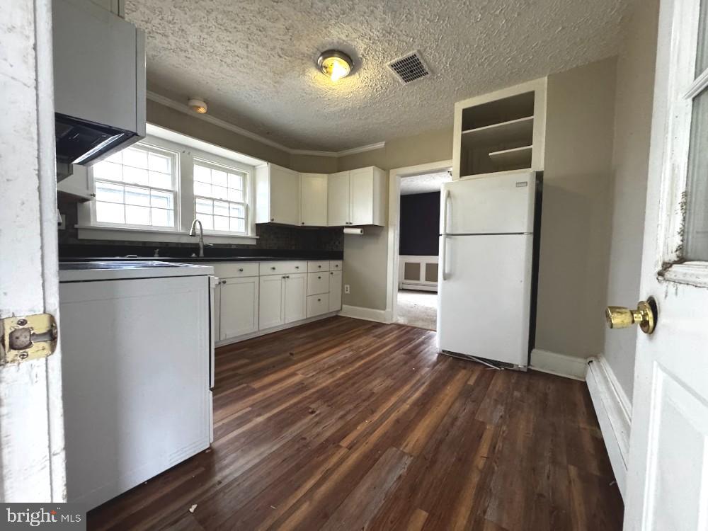 ORCHARD TERR/PLUMLY - Residential