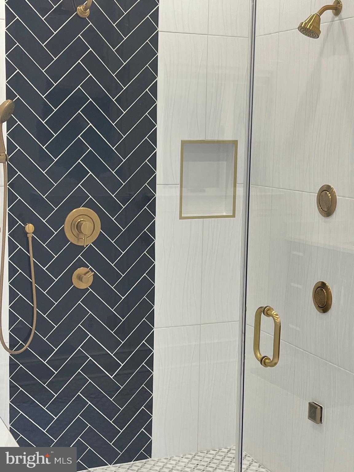 BEAUFORT PARK - Residential Lease