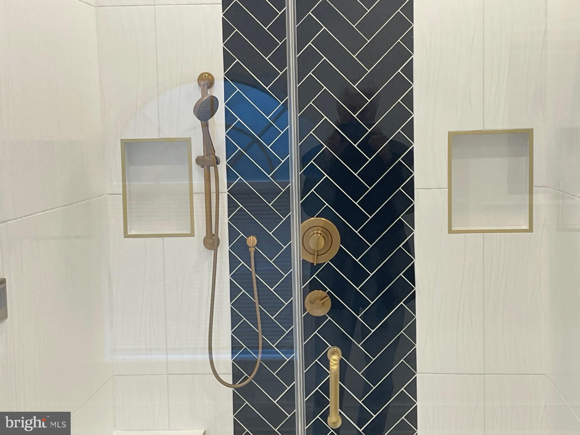 BEAUFORT PARK - Residential Lease