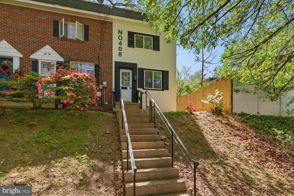 Photo of 408 Fairview Avenue, LANCASTER, PA 17603 (MLS # PALA2069156)