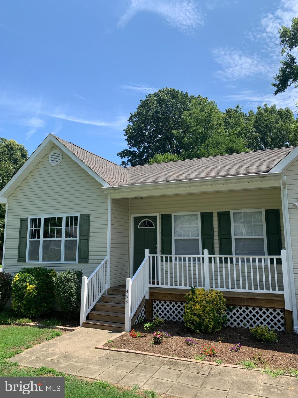 WESTMORELAND SHORES - Residential Lease