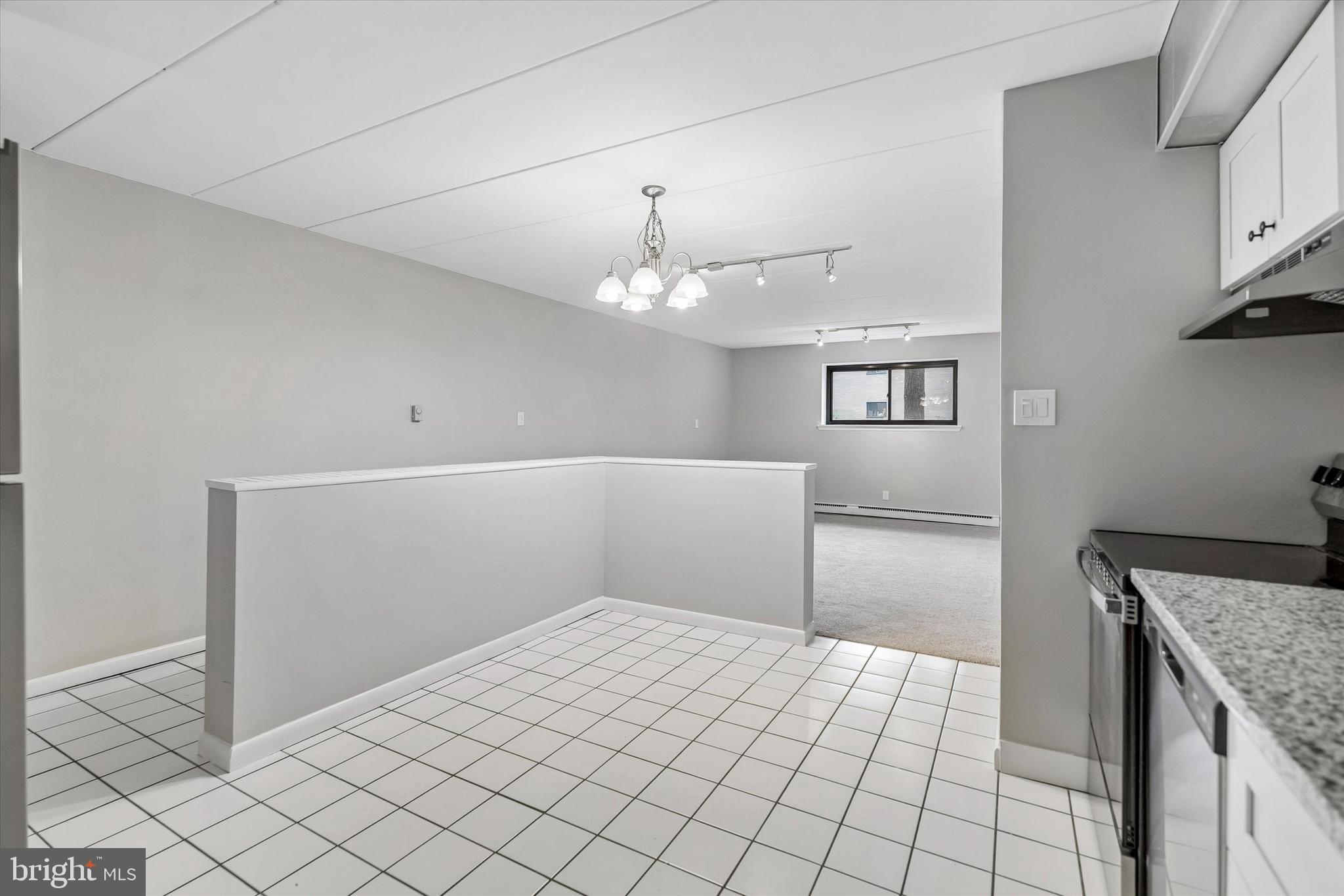 HAVERFORD HILL - Residential