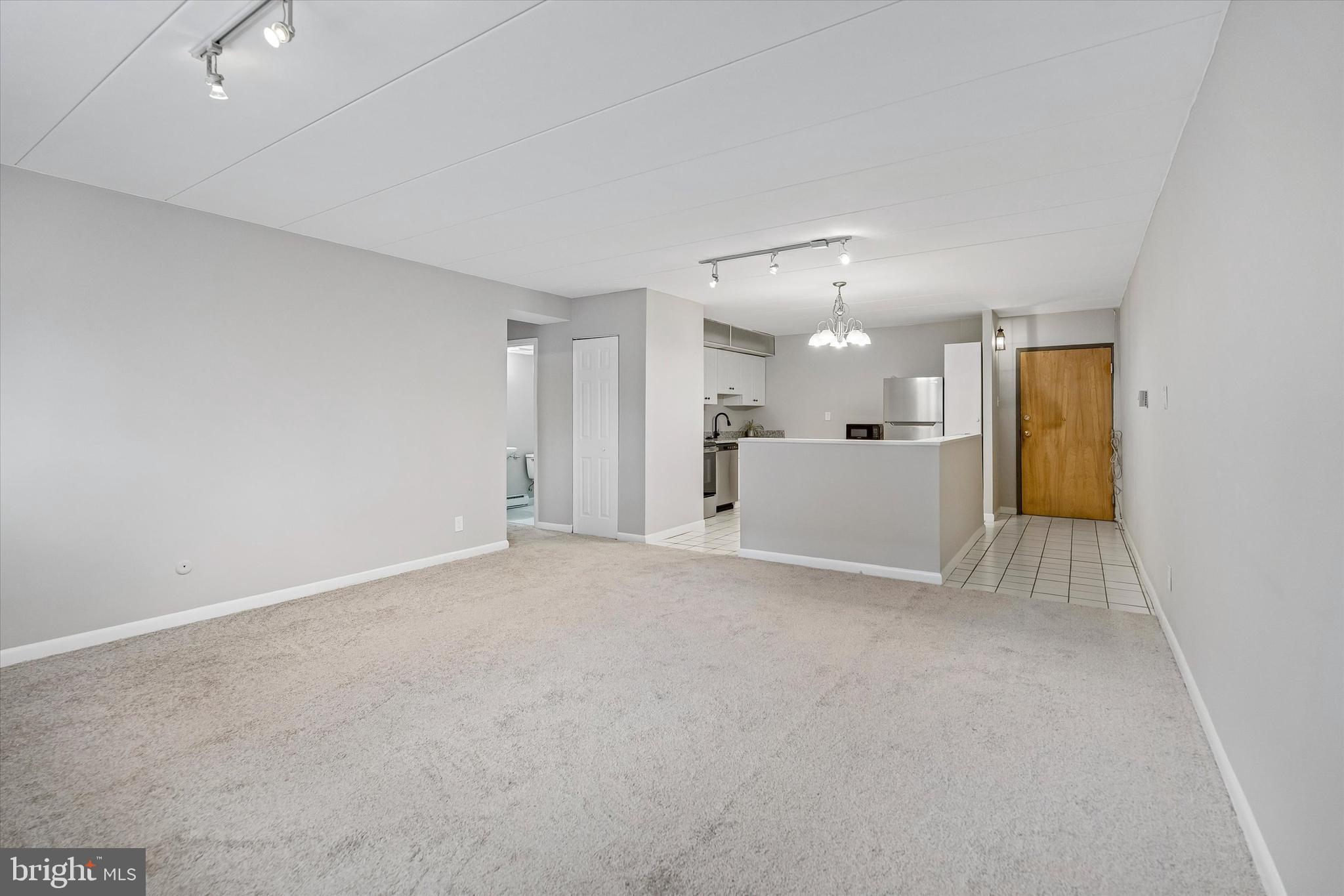 400 GLENDALE ROAD D23