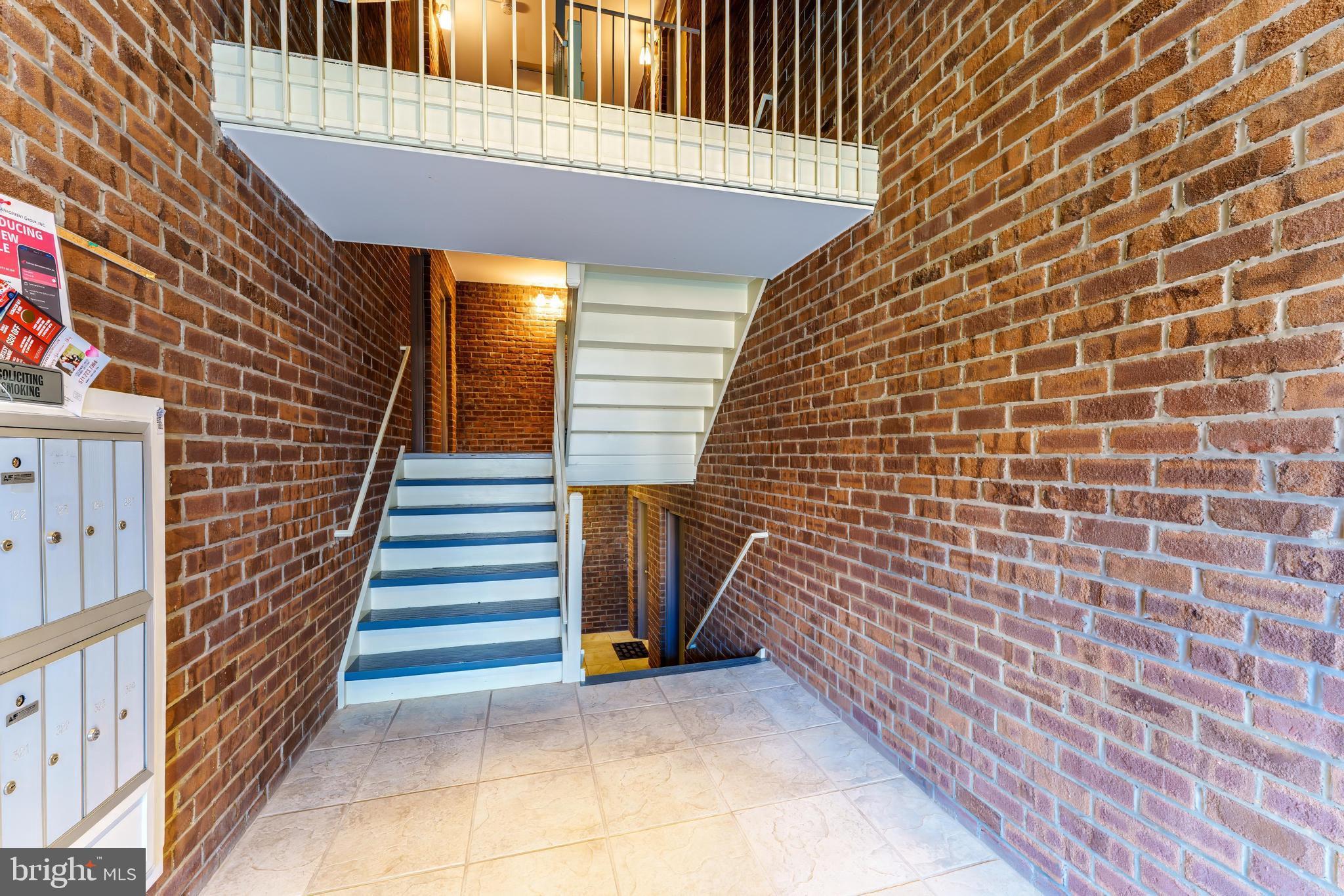 11220 CHESTNUT GROVE SQUARE 123