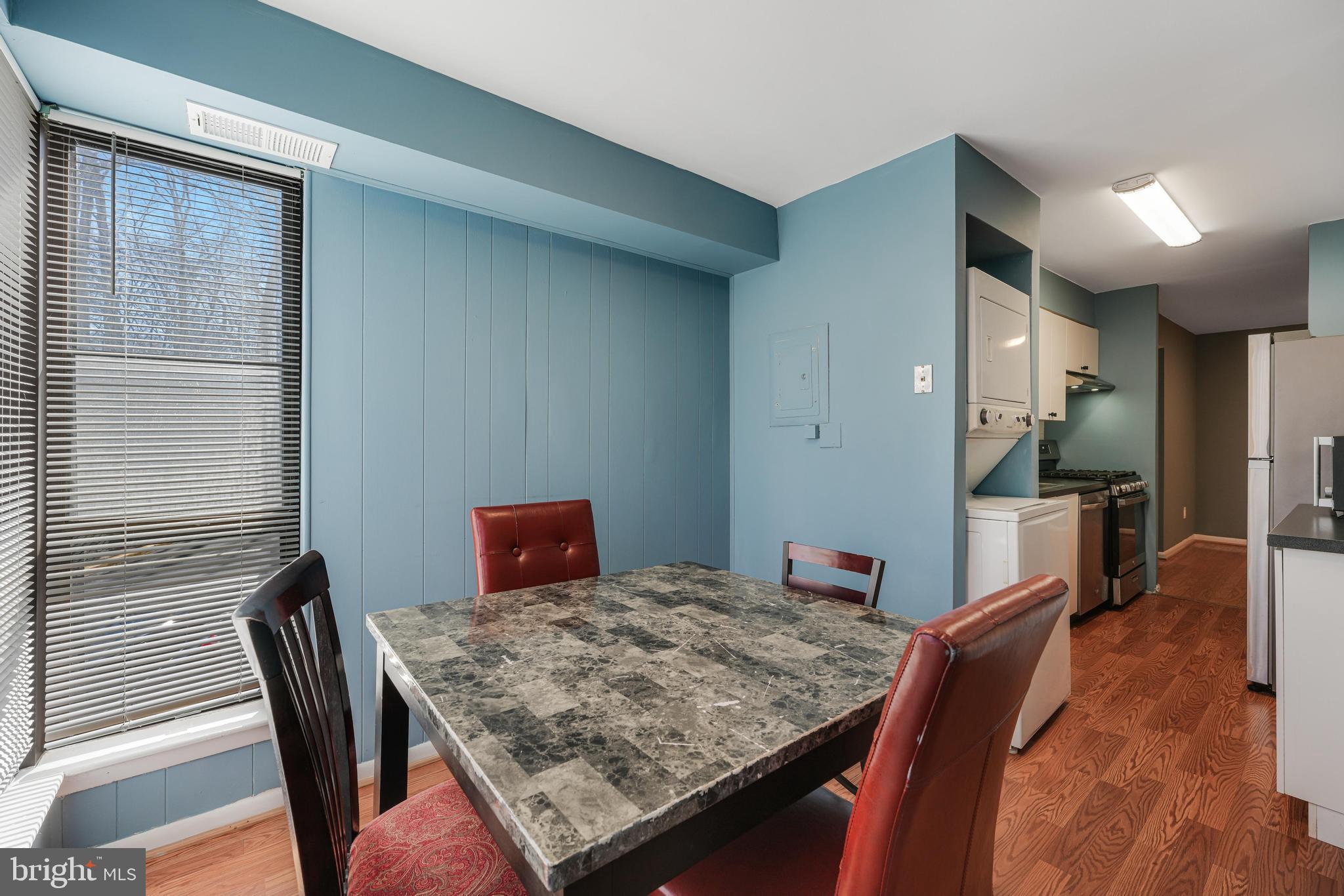 CHESTNUT GROVE - Residential