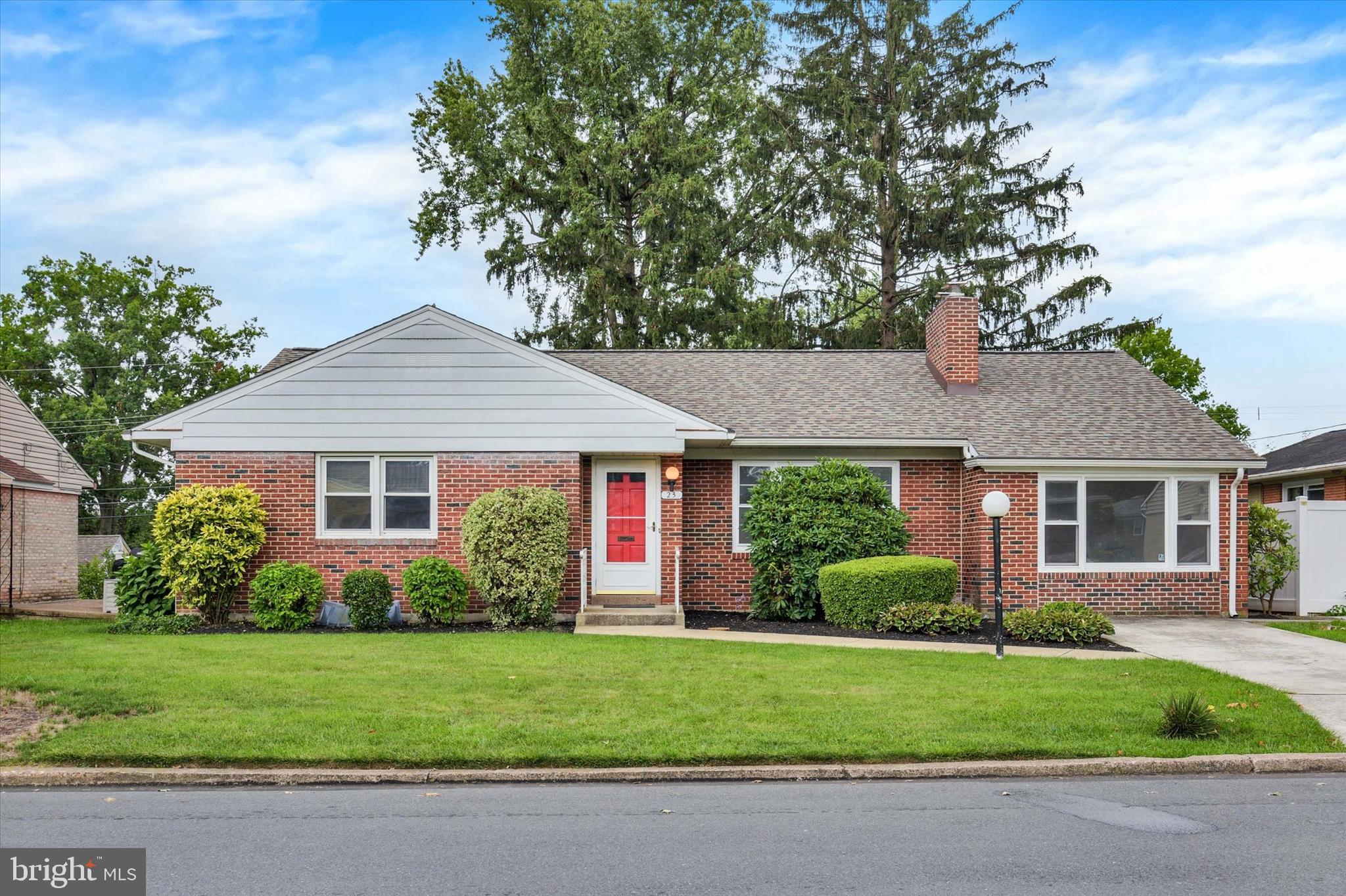 23 CIRCLE DRIVE