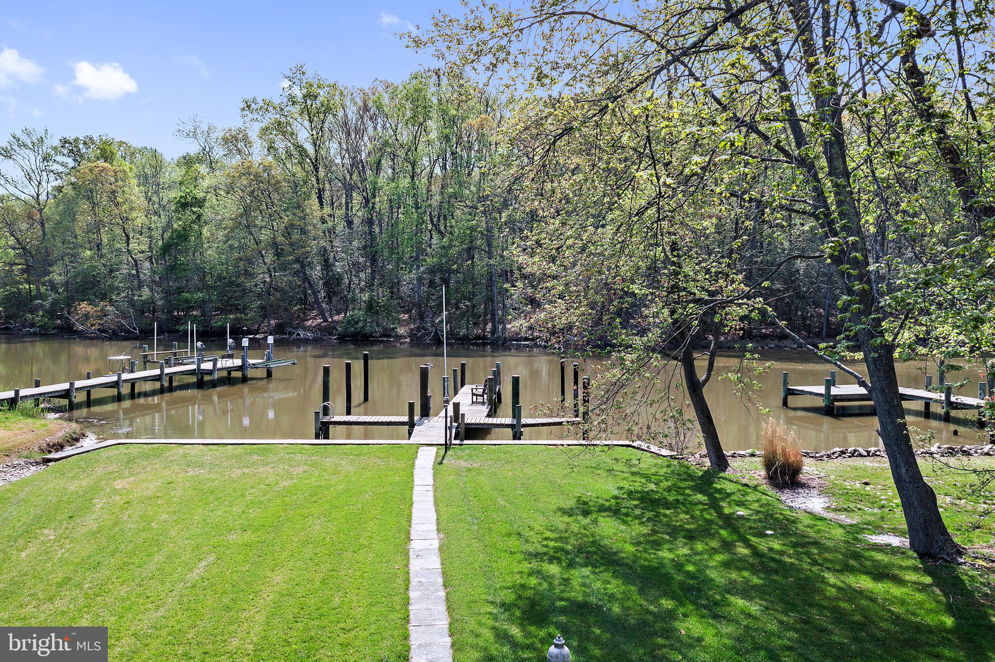 RIVER CLUB ESTATES - Residential