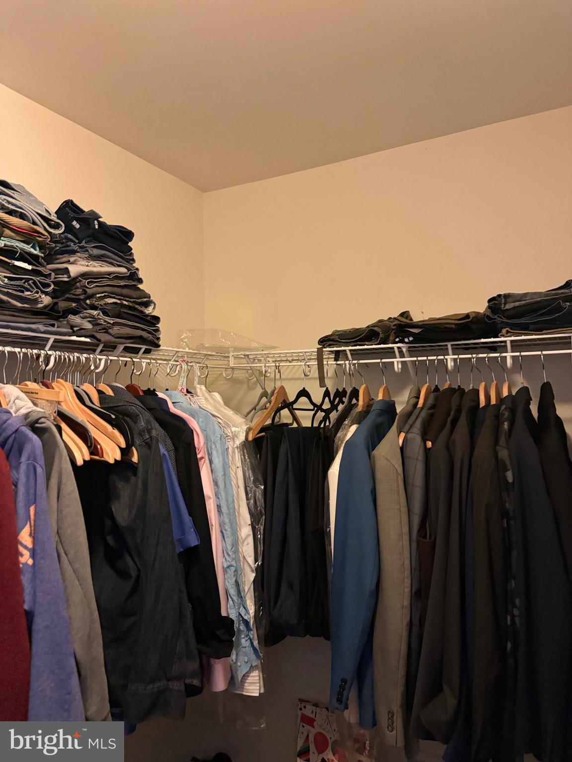 FAIRWOOD - Residential