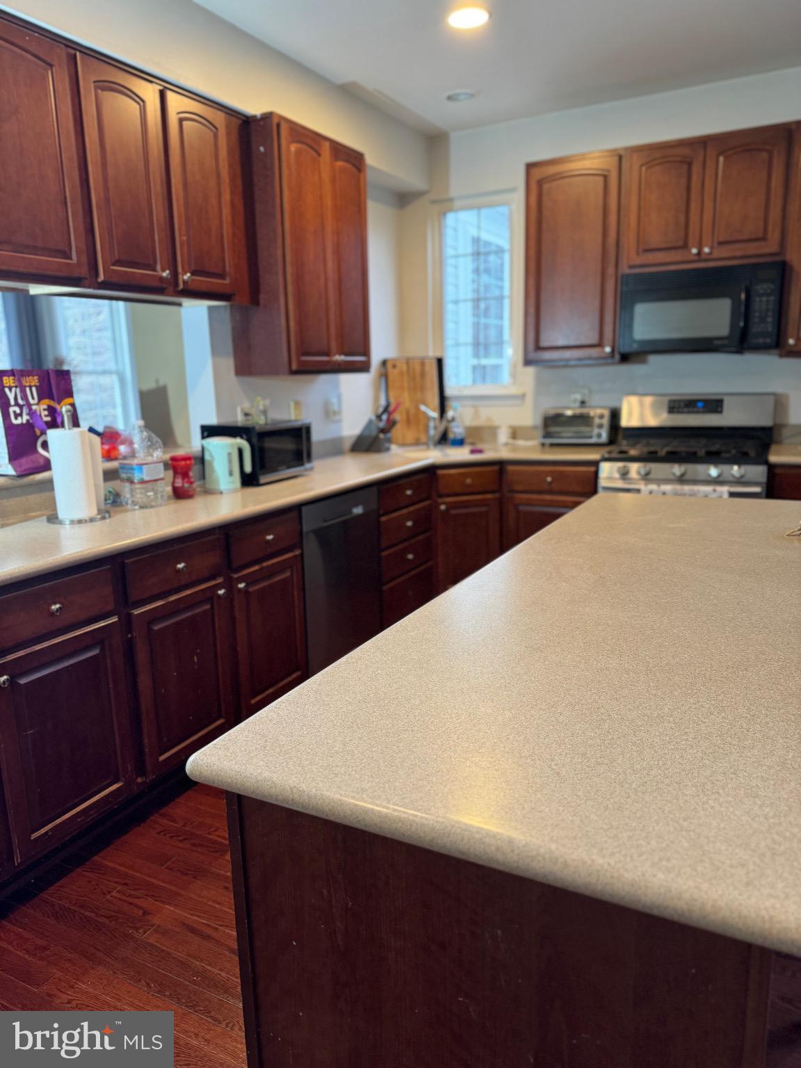 FAIRWOOD - Residential