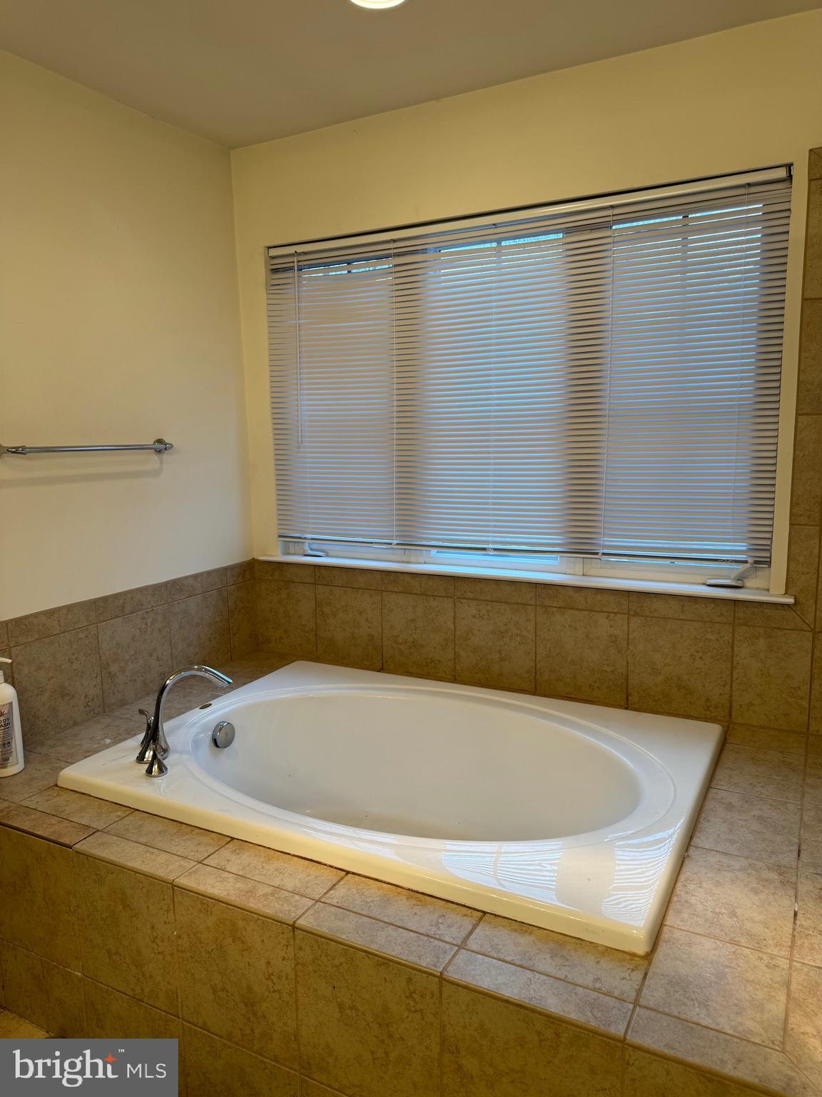 FAIRWOOD - Residential