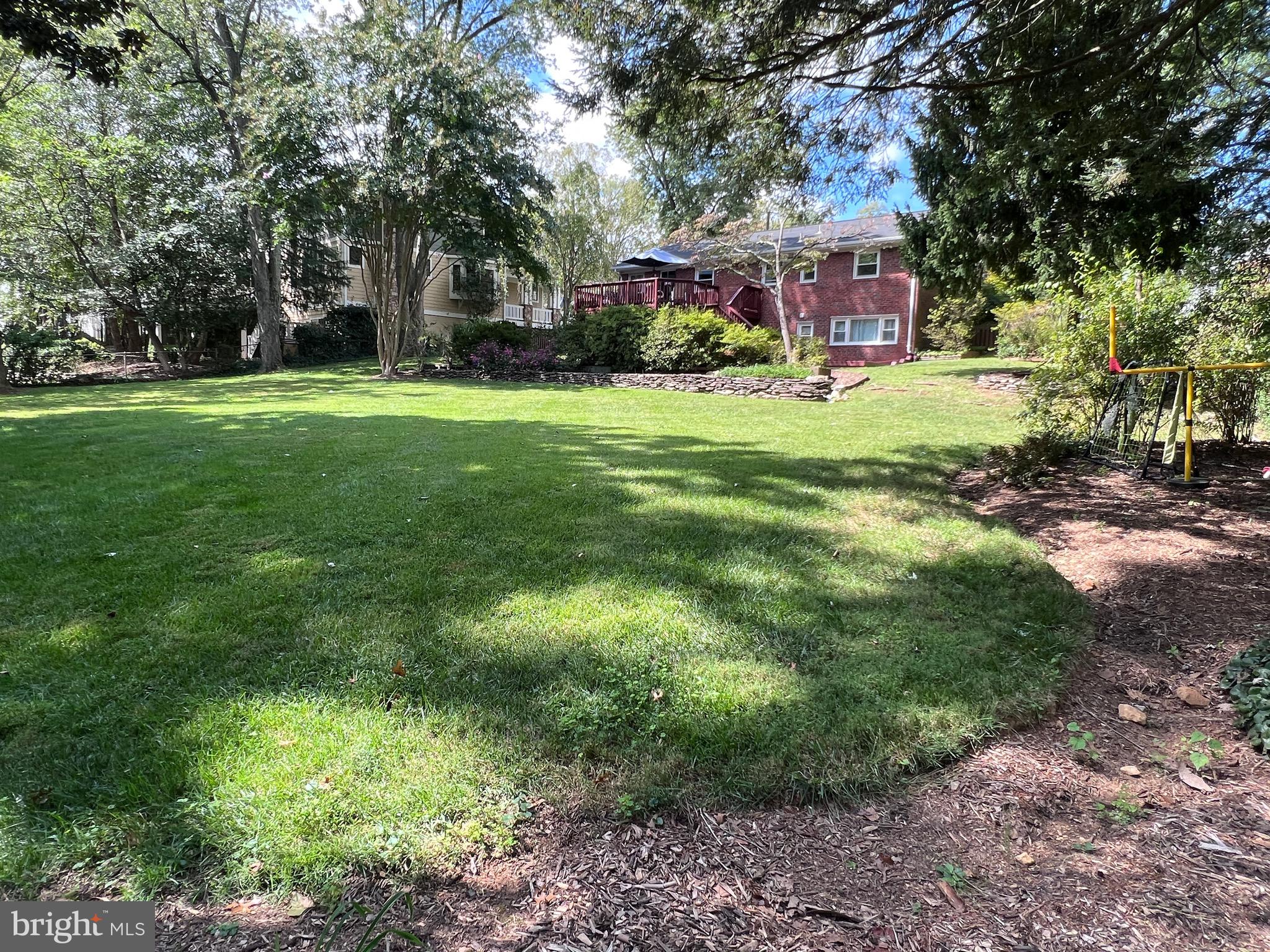 HILLSIDE MANOR - Residential