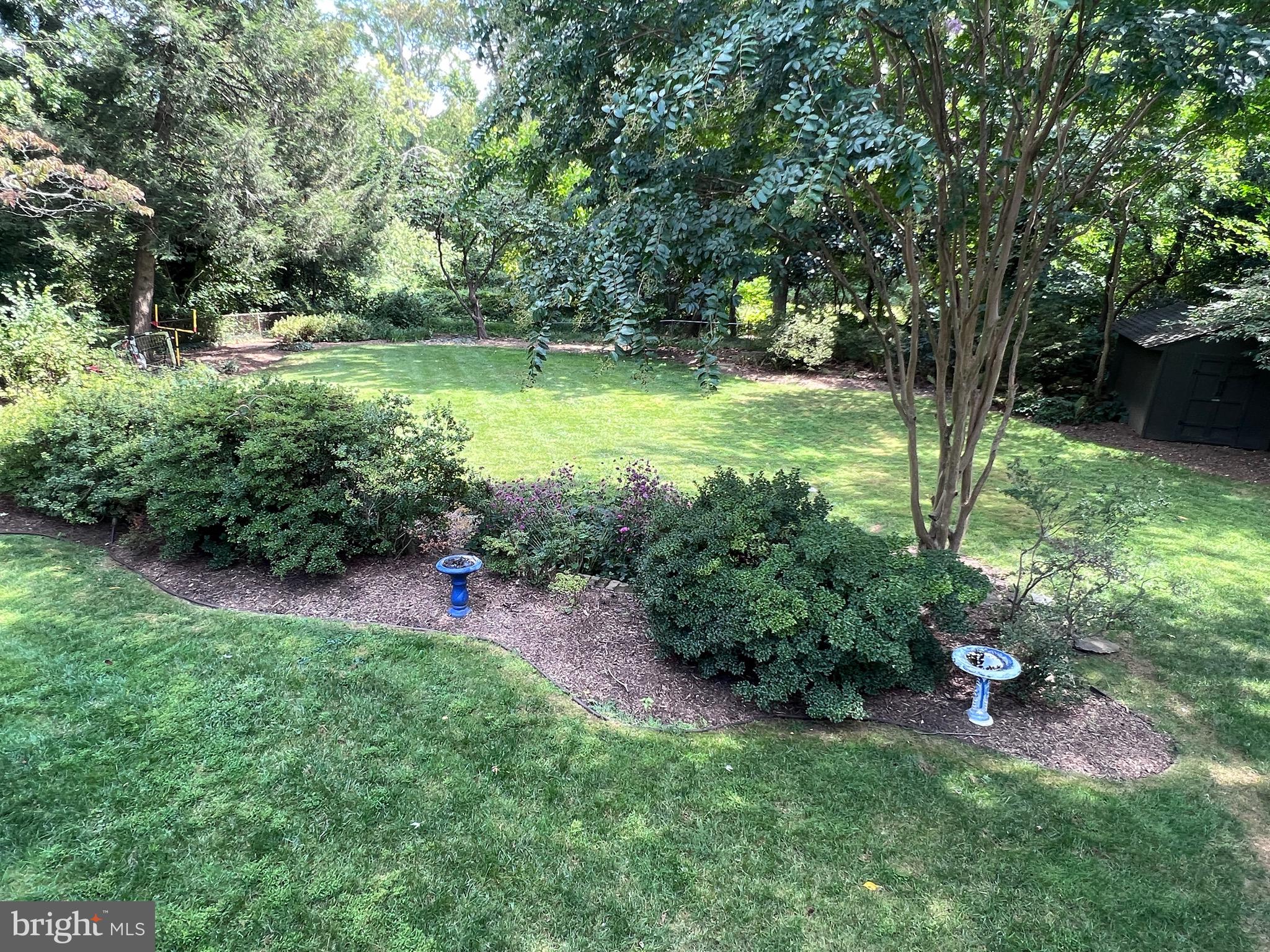 HILLSIDE MANOR - Residential