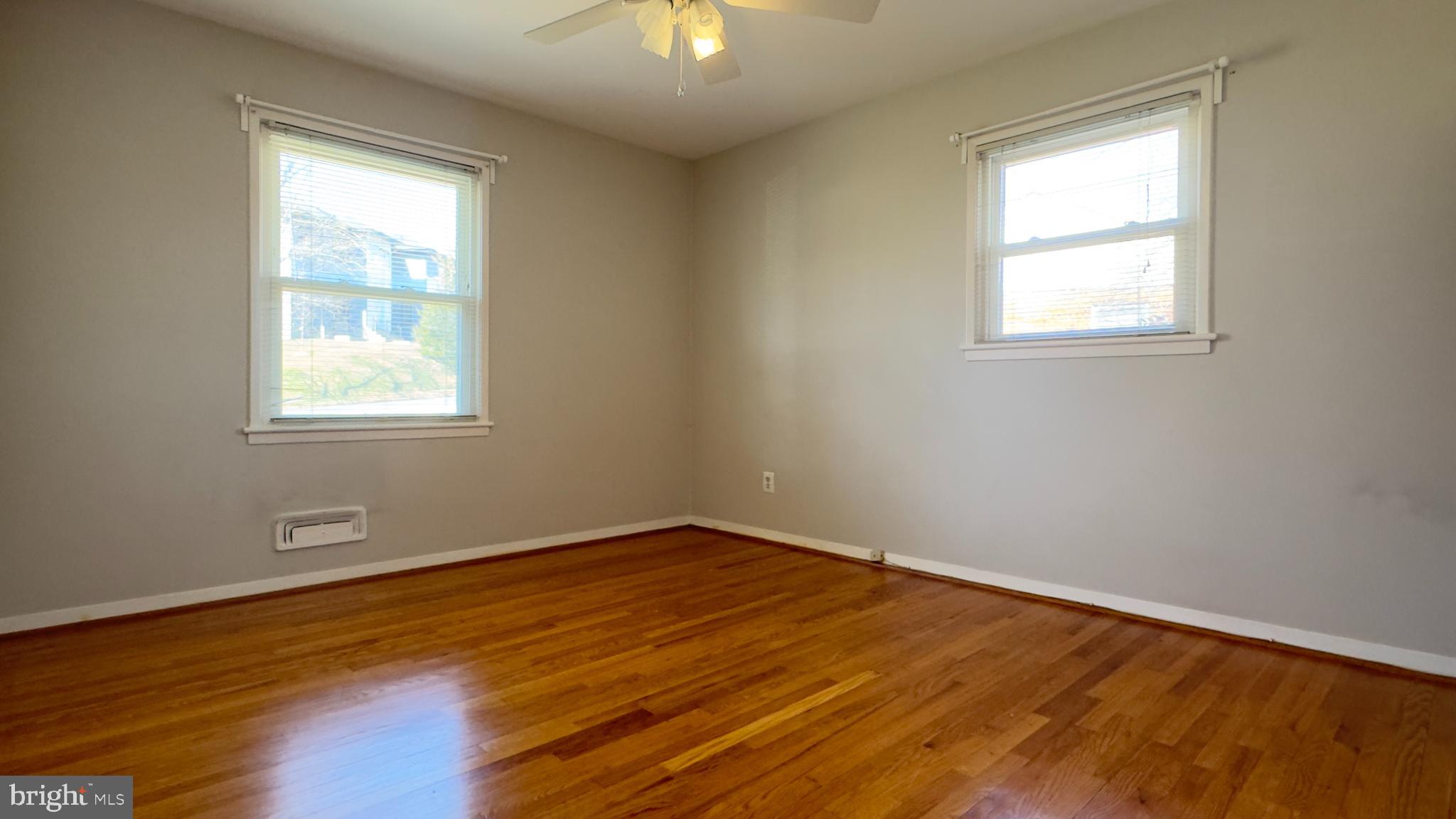 HILLSIDE MANOR - Residential