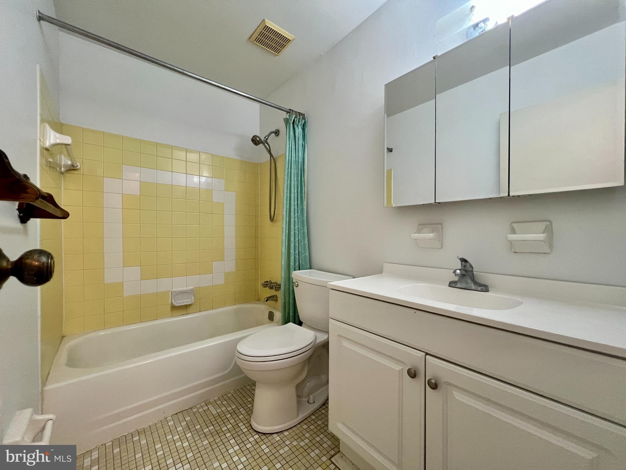 BUTLER PARK CONDO - Residential