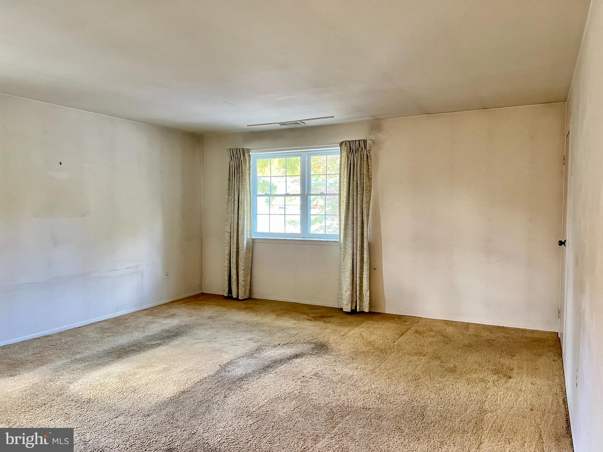 BUTLER PARK CONDO - Residential