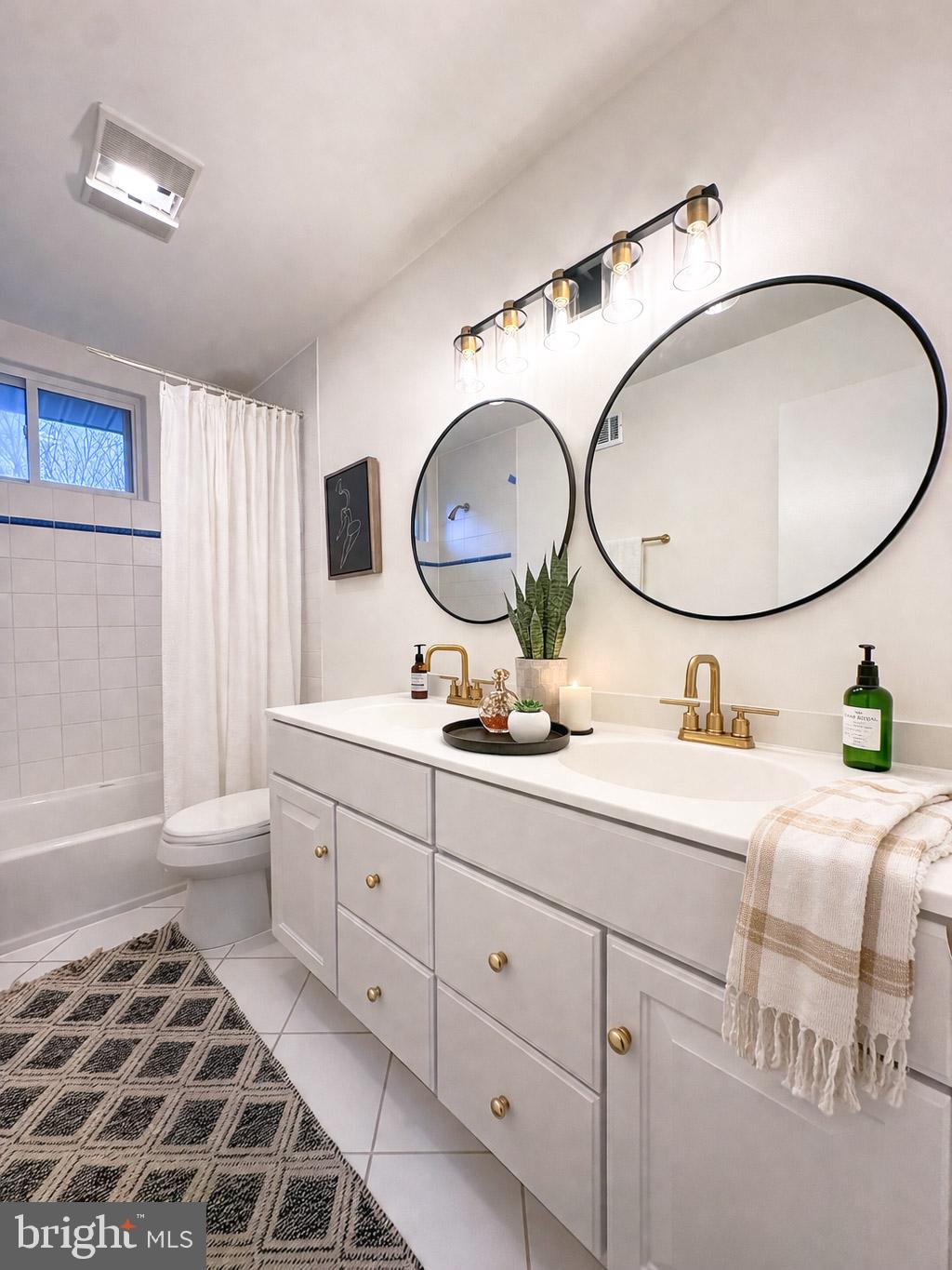 FOREST VILLA - Residential