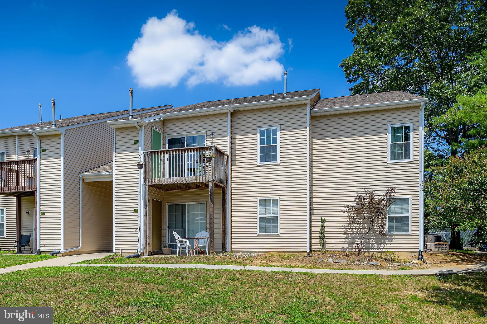 1276 TRISTRAM CIRCLE