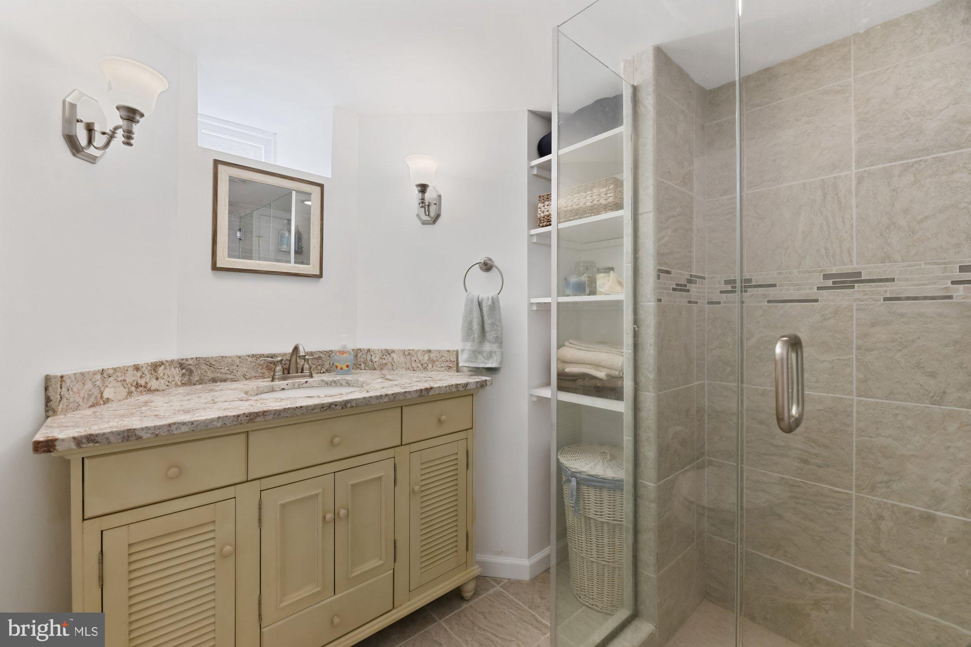 STONELEIGH - Residential