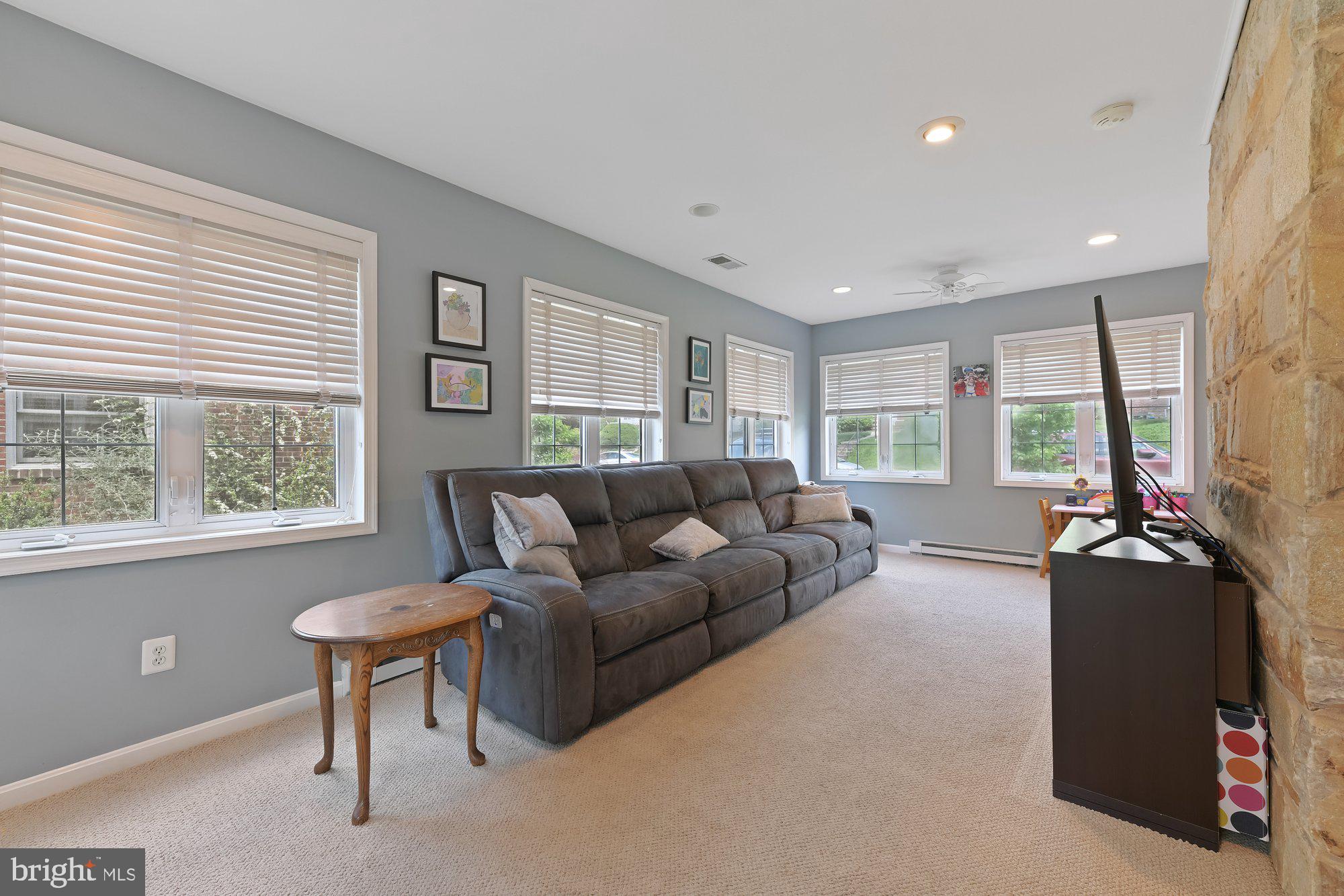 STONELEIGH - Residential