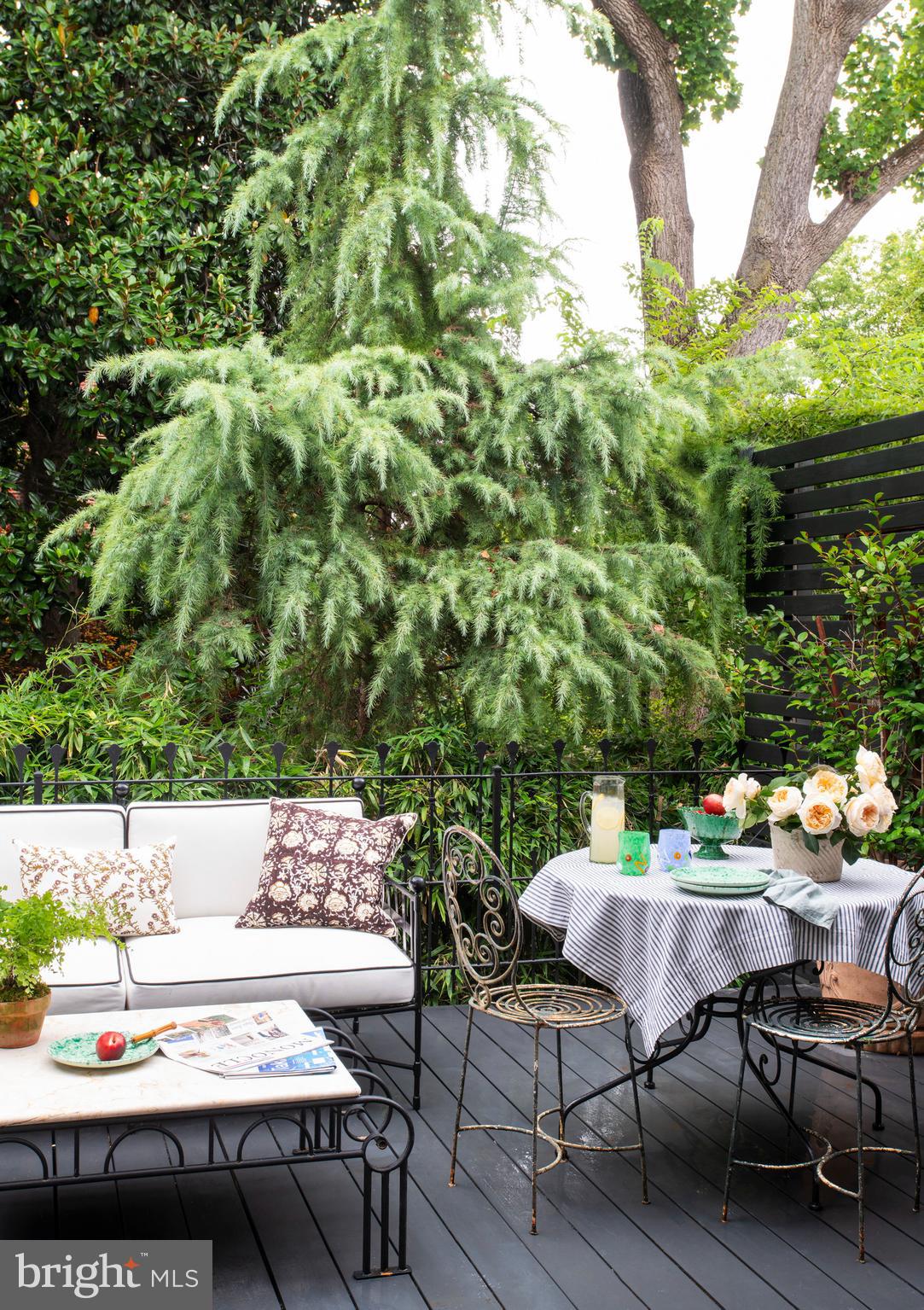 GEORGETOWN - Residential