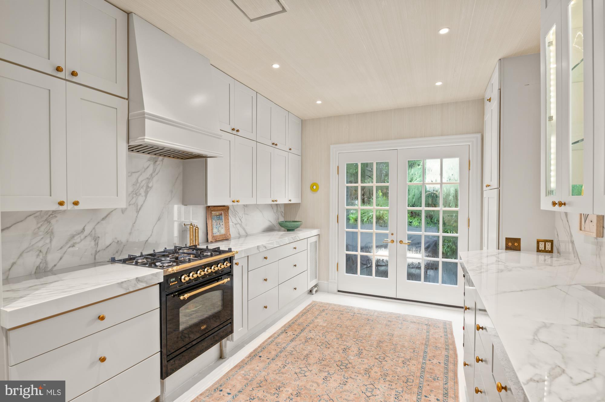 GEORGETOWN - Residential