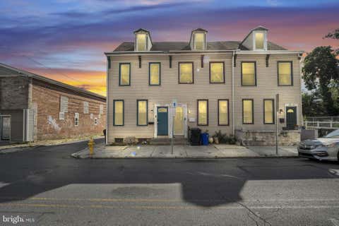 Townhouse For Sale - 1920 N 4th Street<br/> HARRISBURG, PA 17102