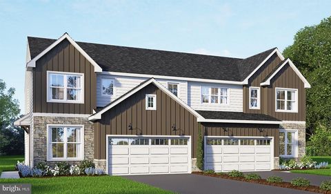 Photo of 44 Canterbury Lane, ANNVILLE, PA 17003 (MLS # PALN2025610)