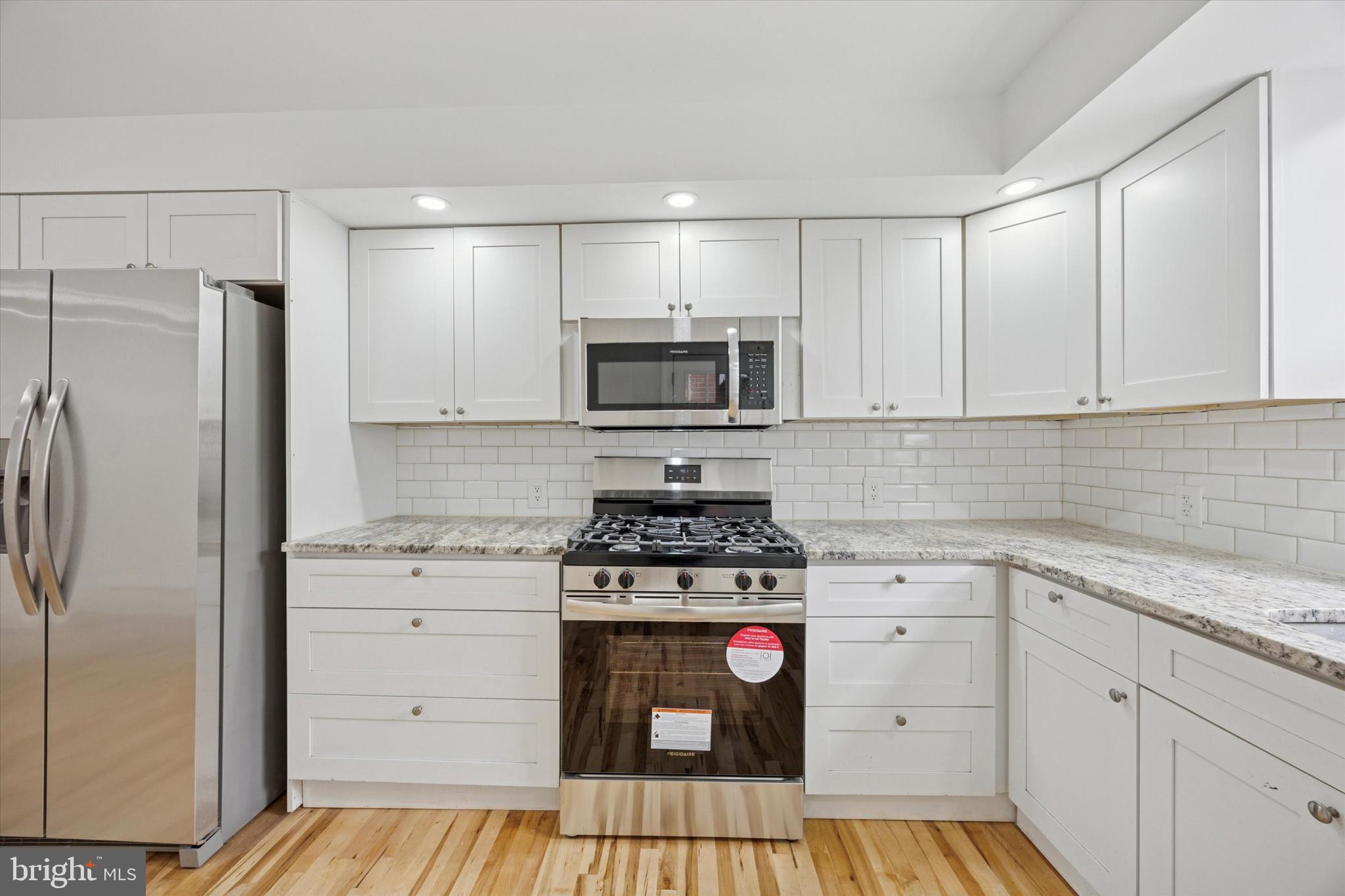 PASSYUNK SQUARE - Residential