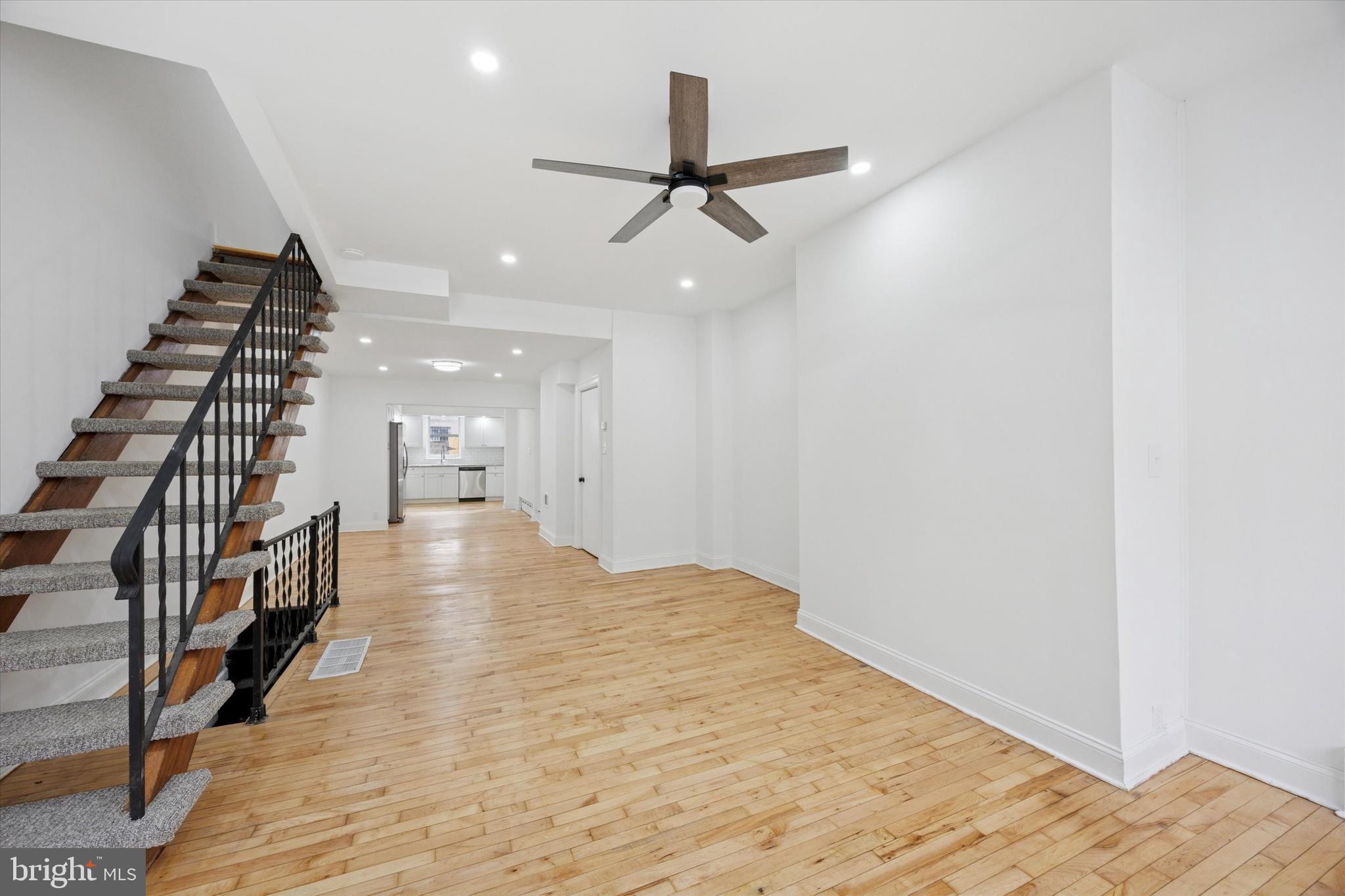 PASSYUNK SQUARE - Residential