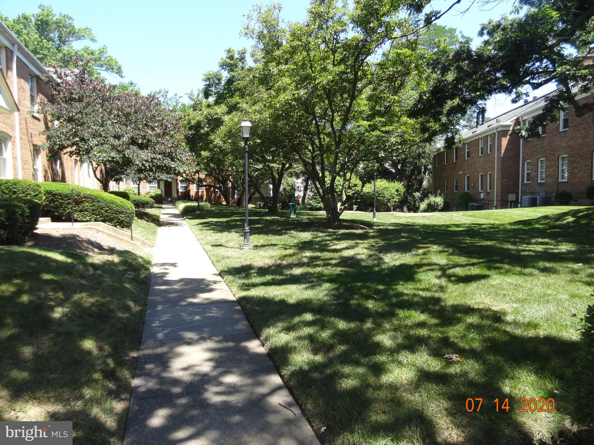 CAMBRIDGE COURTS - Residential