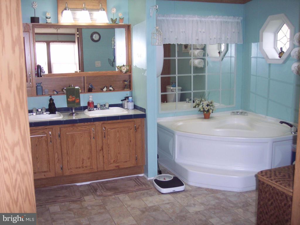 PLATEAU VILLAGE - Residential