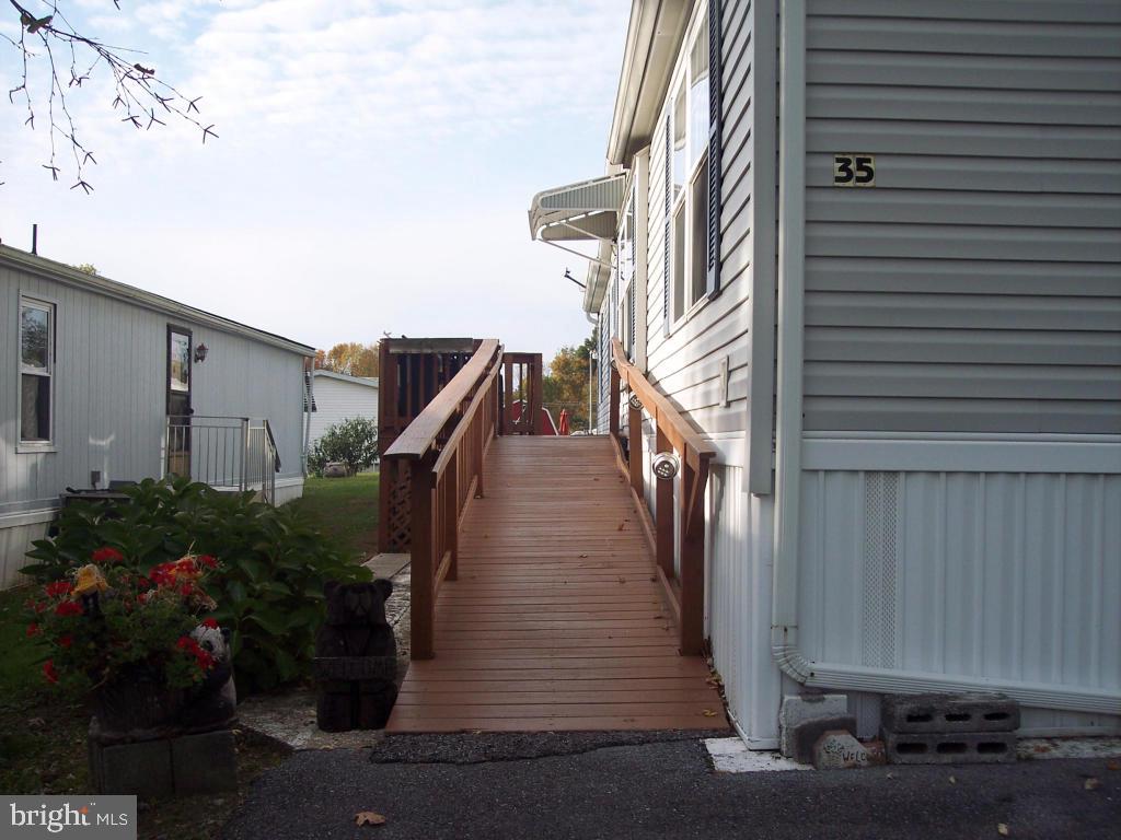 PLATEAU VILLAGE - Residential