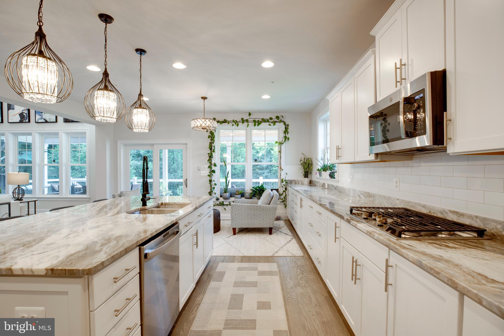 LAYTONSVILLE - Residential