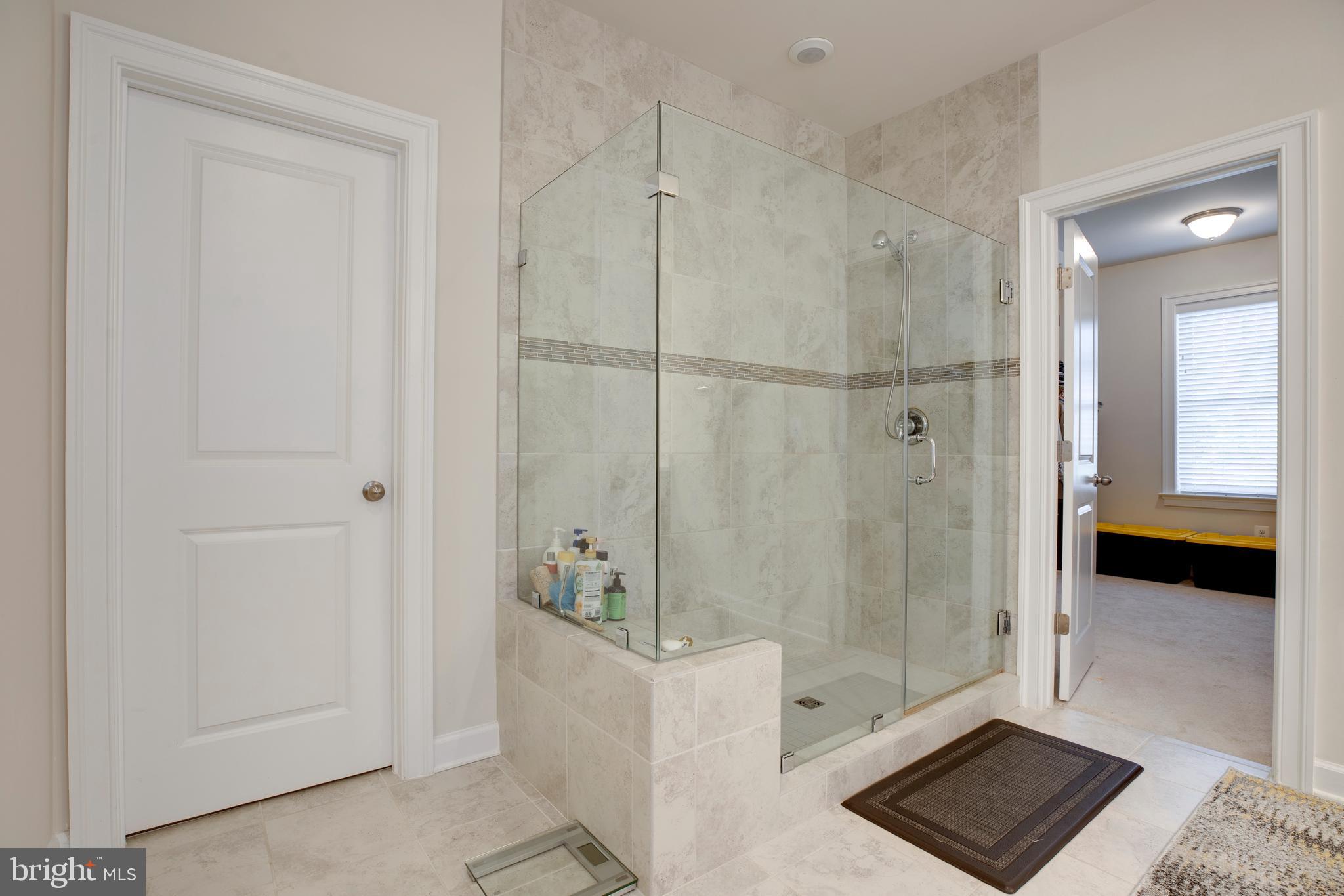 LAYTONSVILLE - Residential